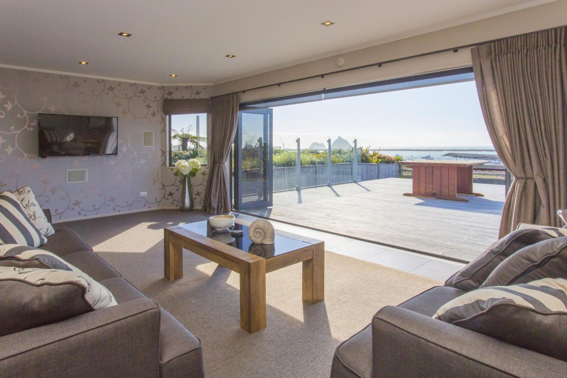 The Waterfront Escape Villa Ню Плимут Екстериор снимка